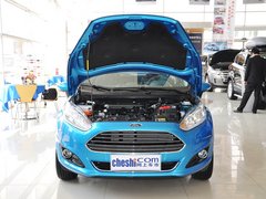 2013款 两厢 1.5L  自动 运动型