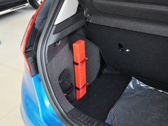 2013款 两厢 1.5L  自动 运动型