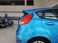 2013款 两厢 1.5L  自动 运动型