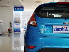 2013款 两厢 1.5L  自动 运动型