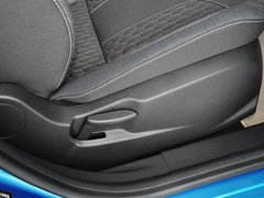 2013款 两厢 1.5L  自动 运动型