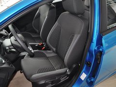 2013款 两厢 1.5L  自动 运动型