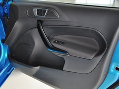 2013款 两厢 1.5L  自动 运动型