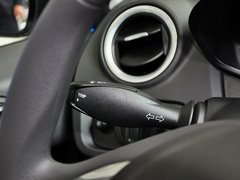2013款 两厢 1.5L  自动 运动型