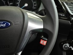2013款 两厢 1.5L  自动 运动型