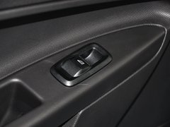 2013款 兩廂 1.5L  自動 運(yùn)動型