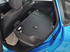2013款 两厢 1.5L  自动 运动型