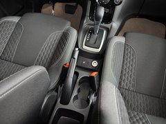 2013款 两厢 1.5L  自动 运动型