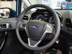 2013款 两厢 1.5L  自动 运动型