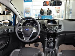 2013款 两厢 1.5L  自动 运动型