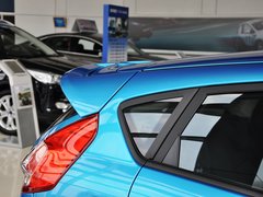 2013款 两厢 1.5L  自动 运动型