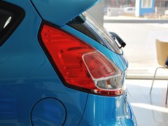 2013款 两厢 1.5L  自动 运动型