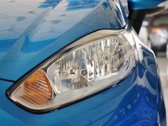 2013款 两厢 1.5L  自动 运动型