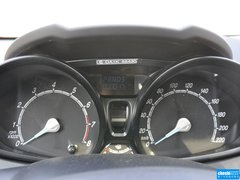 2013款 两厢 1.5L  自动 运动型