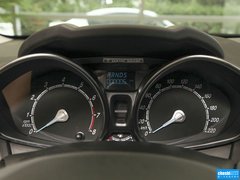 2013款 两厢 1.5L  自动 运动型