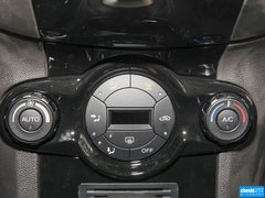 2013款 两厢 1.5L  自动 运动型