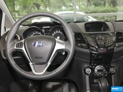 2013款 两厢 1.5L  自动 运动型