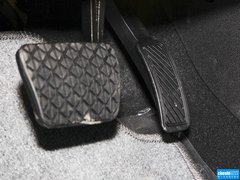 2013款 两厢 1.5L  自动 运动型