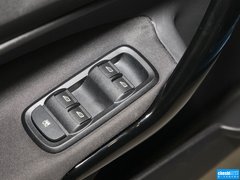 2013款 两厢 1.5L  自动 运动型