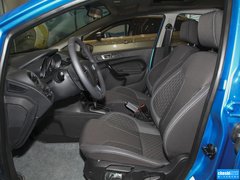 2013款 两厢 1.5L  自动 运动型