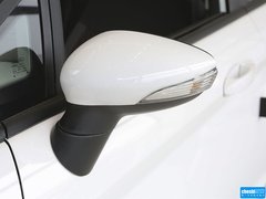 2013款 两厢 1.5L  自动 运动型