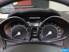 2013款 两厢 1.5L  自动 运动型
