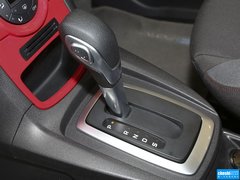 2013款 两厢 1.5L  自动 运动型