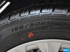 2013款 两厢 1.5L  自动 运动型