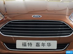 2013款 两厢 1.5L  自动 运动型
