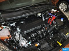 2013款 两厢 1.5L  自动 运动型