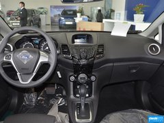 2013款 两厢 1.5L  自动 运动型