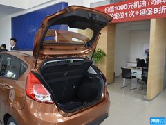 2013款 两厢 1.5L  自动 运动型
