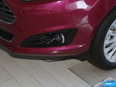 2013款 两厢 1.5L  自动 运动型