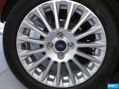 2013款 两厢 1.5L  自动 运动型