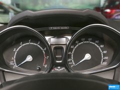 2013款 两厢 1.5L  自动 运动型
