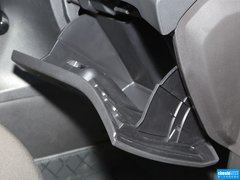 2013款 两厢 1.5L  自动 运动型