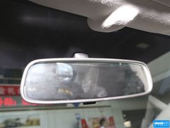 2013款 两厢 1.5L  自动 运动型