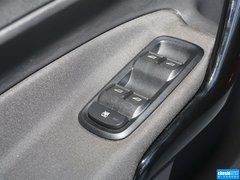2013款 两厢 1.5L  自动 运动型