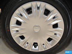 2013款 三厢 1.5L 手动 风尚型