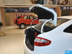 2013款 三厢 1.5L 手动 风尚型
