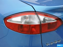 2013款 三厢 1.5L 手动 风尚型