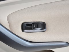 2013款 三厢 1.5L DCT 品尚型