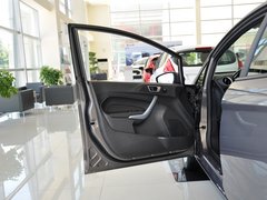 2013款 两厢 1.5L DCT 品尚型