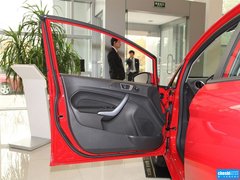 2013款 两厢 1.5L DCT 品尚型