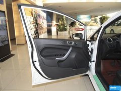 2013款 两厢 1.5L DCT 品尚型