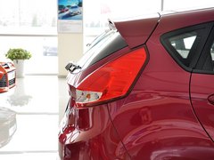2013款 两厢 1.5L DCT 时尚型