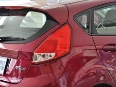 2013款 两厢 1.5L DCT 时尚型
