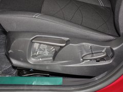 2013款 两厢 1.5L DCT 时尚型
