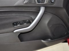 2013款 两厢 1.5L DCT 时尚型
