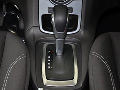 2013款 两厢 1.5L DCT 时尚型